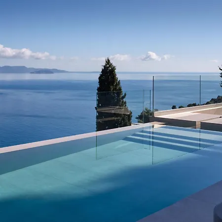 Galithea Villa, Heated Pool & Marathonisi Seaviews, By Thinkvilla Villa
